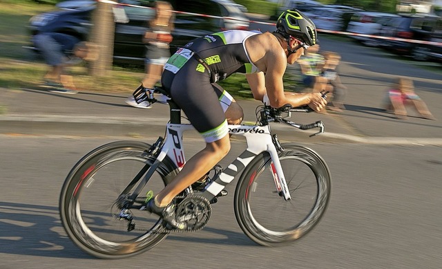 Triathlon im Homeoffice? &#8222;Das is...iallehrers ist seine Ausgeglichenheit.  | Foto: Peter Rosa