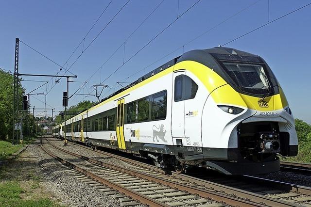 Bahnfotograf bekommt Testzge vor die Linse