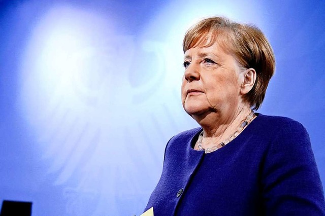 Bundeskanzlerin Angela Merkel bei der Pressekonferenz am Donnerstag.  | Foto: Kay Nietfeld (dpa)
