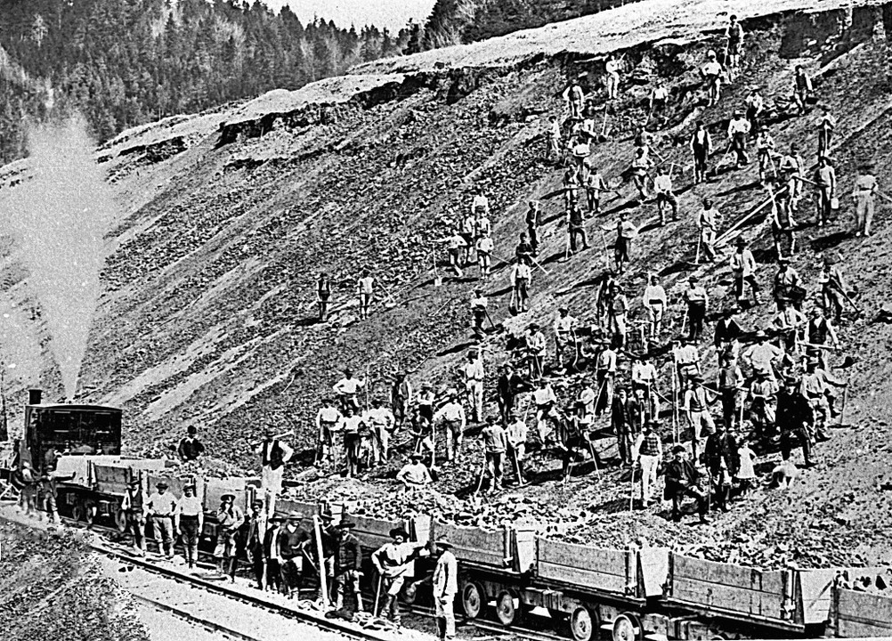 Gefährlicher Arbeitsplatz: Beim Bau de...n den Jahren 1887 bis 1890 ums Leben.   | Foto: Blumberger Bahnbetrtiebe