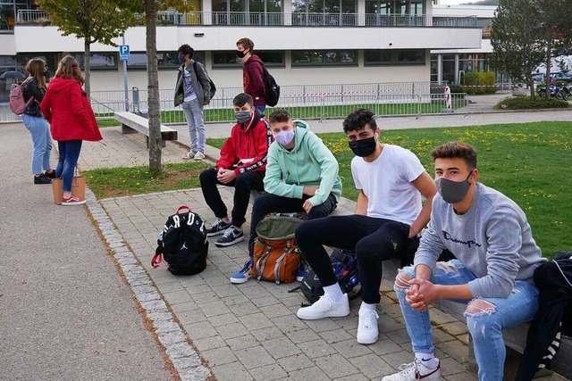 Im Unterricht und in den Pausen hielte...sten Abstand und trugen Mundschutz. | Foto: Eva Korinth Im Unterricht und in den Pausen hielte...sten Abstand und trugen Mundschutz. | Foto: Eva Korinth