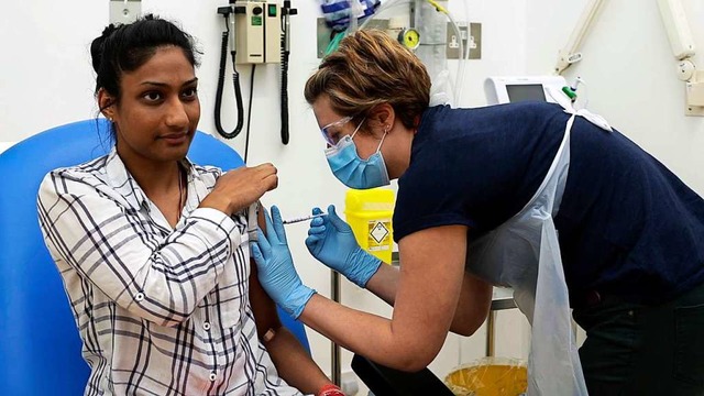 Ein Nadelstich gegen Corona: Auch in G...rd ein potenzieller Impfstoff erprobt.  | Foto: Uncredited (dpa)