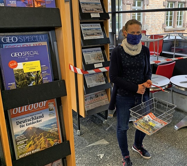 Auch wenn man das Lcheln hinter den M... es der Bibliotheksverband empfiehlt.   | Foto: Helmut Seller