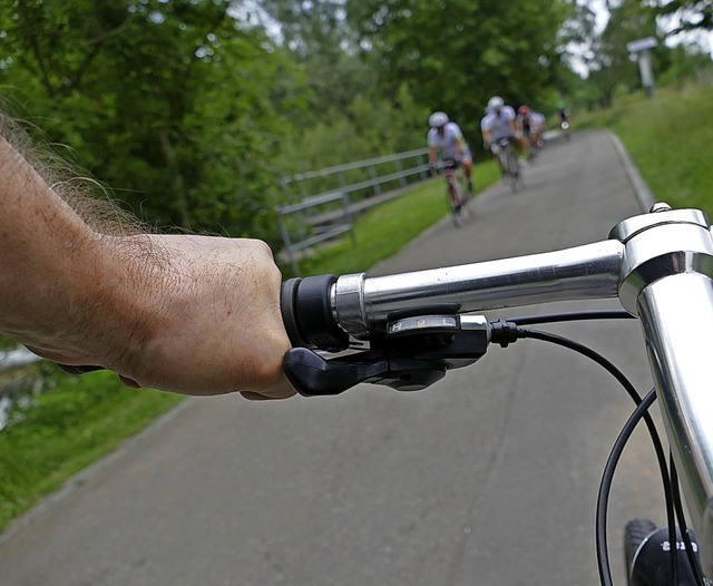 Fr viele ein rgernis: Der Radweg an ...eil und Lrrach  ist derzeit gesperrt.  | Foto: Willi Adam