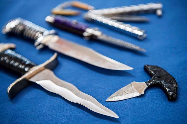 Wer bei einem Überfall ein Messer dabei hat, wird härter bestraft. | Foto: Malte Christians (dpa) Wer bei einem Überfall ein Messer dabei hat, wird härter bestraft. | Foto: Malte Christians (dpa)