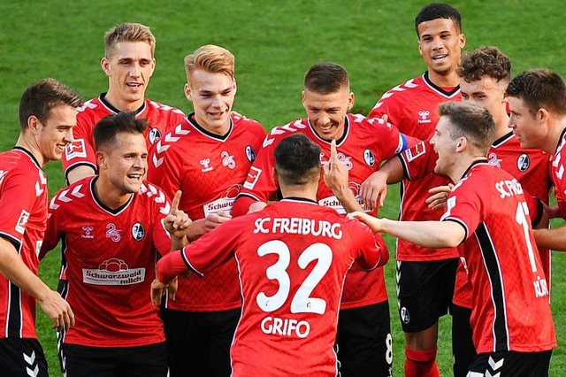 Bald drfen die Fuballer des SC Freiburg wieder jubeln.  | Foto: Patrick Seeger