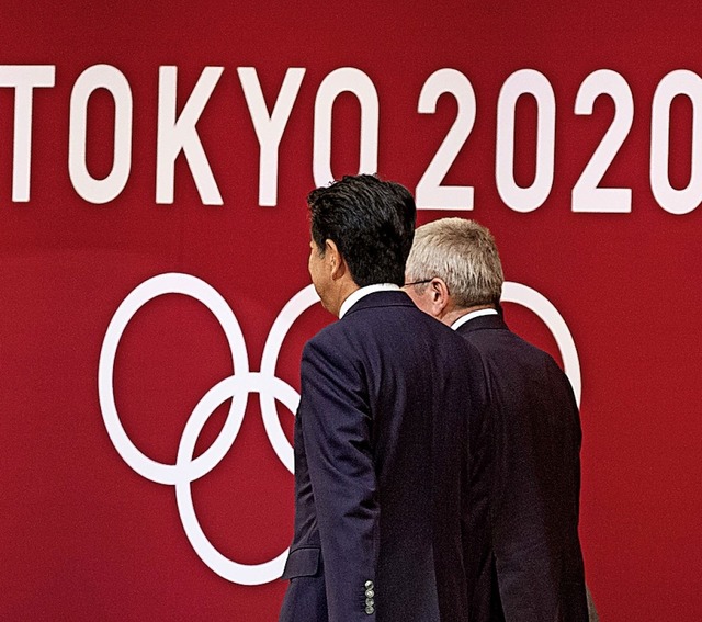 Falsches Emblem: Nicht 2020, sondern 2...inden die Sommerspiele in Tokio statt.  | Foto: Rodrigo Reyes Marin (dpa)