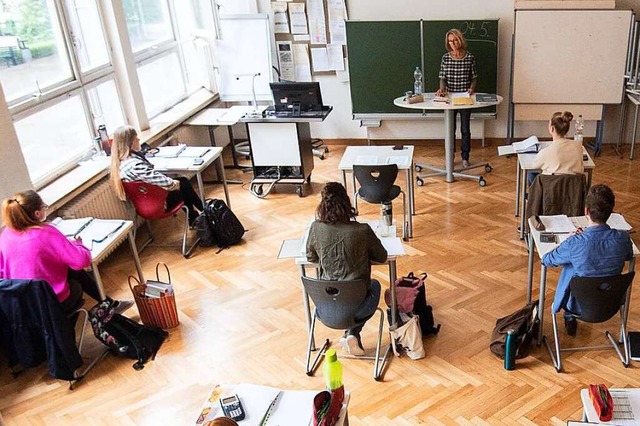 Nicht alle Abschlussklssler konnten zurck in die Schule.  | Foto: Marijan Murat (dpa)