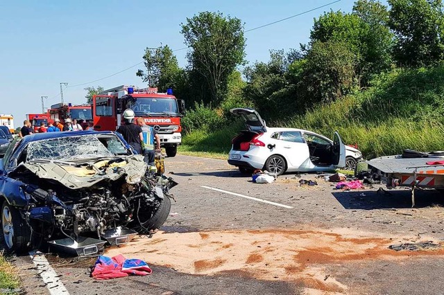Schwerer Verkehrsunfall mit sechs Verl...fingen und Rtenbach am 24. Juli  2019  | Foto: Kamera 24