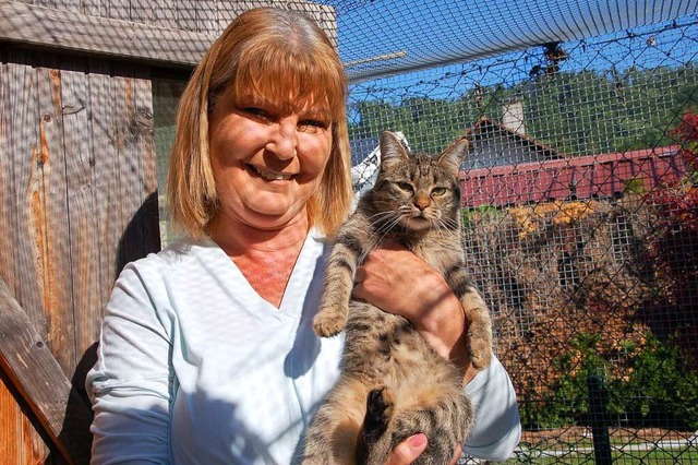 Claudia Engels mit Katze &#8222;Ginny&#8220;  | Foto: Petra Wunderle