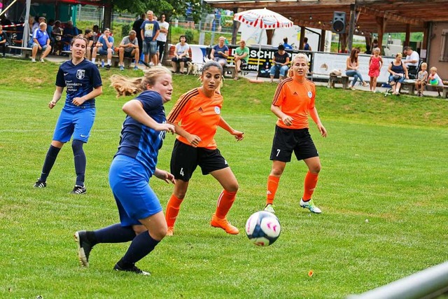 Szenen wie diese beim Spiel der Damen-...tember in Schliengen nicht mehr geben.  | Foto: Alexander Huber