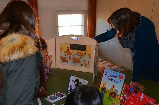 &#8222;Guck mal, so sieht eine Schule ...g fr Kinderrechte, 2014 in Waldkirch.  | Foto: Sylvia Timm