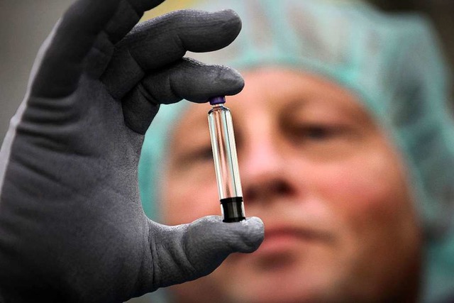 In Deutschland stellt Sanofi Insulin gegen Diabetes her.  | Foto: Fredrik von Erichsen (dpa)