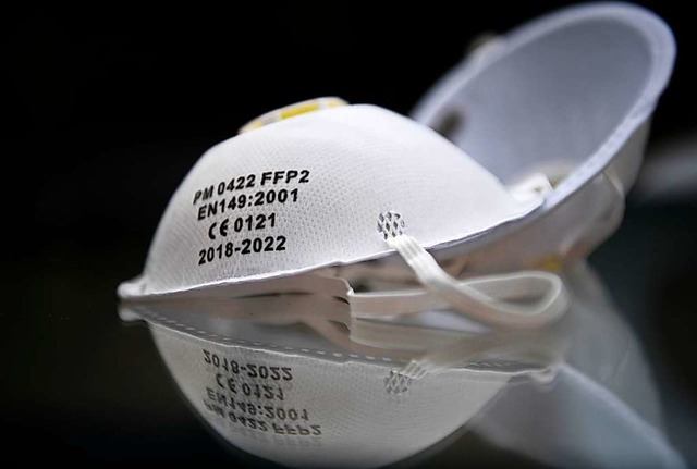 FFP-2-Masken sind inzwischen wieder gu...n, die Preise haben sich normalisiert.  | Foto: FRANCK FIFE (AFP)