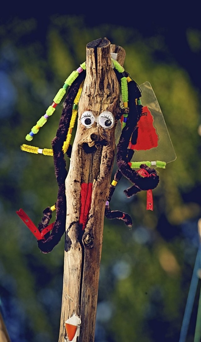 Bunte Zauberstbe waren in Sexau zu sehen.  | Foto: Katharina Schuhmann