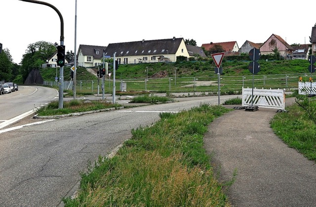 Hier soll das neue Parkhaus in Neuenburg entstehen.   | Foto: Dorothee Philipp