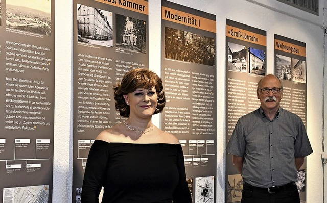 Neue Ausstellung zur Lrracher Stadten...nd Hubert Bernnat im Dreindermuseum.   | Foto: Barbara Ruda