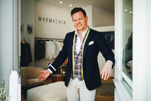 Marco Mesler vom Freiburger Modelabel ...Kunden sich in seiner Mode wohlfhlen.  | Foto: Felix Risch fr Mamacher