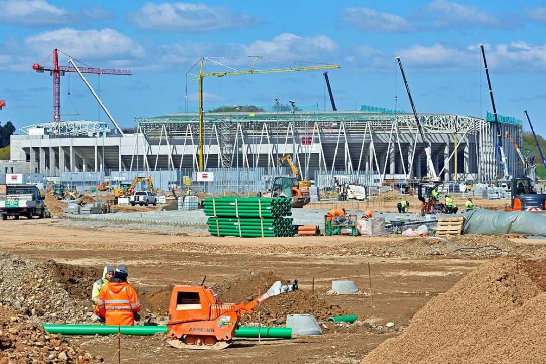 Das SC-Stadion am Flugplatz befindet s...Rechtsstreit drfte noch Jahre dauern.  | Foto: Michael Bamberger