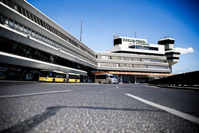 Der Berliner Flughafen Tegel knnte im Juni endgltig schlieen  | Foto: Carsten Koall (dpa)