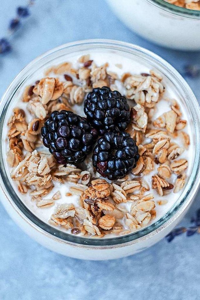 Overnight Oats mssen nicht mal gekoch...211; einweichen ber Nacht reicht aus.  | Foto: Dessy Dimcheva (Unsplash)