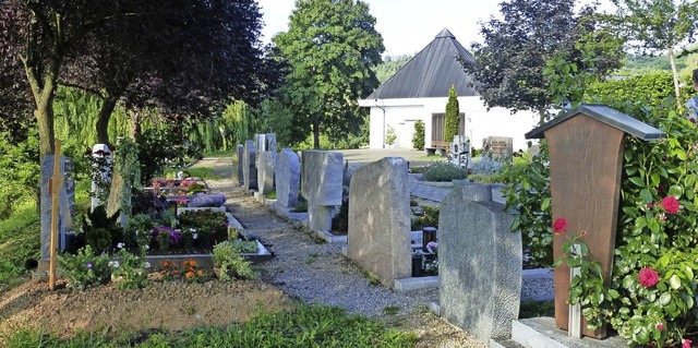 Fr Menschen mit Rollatoren besser beg...inger Friedhof umgesetzt werden soll.   | Foto: Andrea Gallien