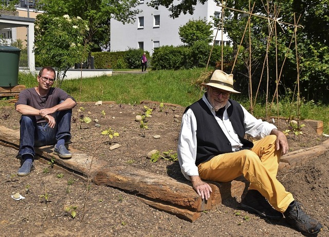 Im Naturentdeckergarten in Stetten wur...her (vorn) und Sebastian Schleicher.    | Foto: Maja Tolsdorf