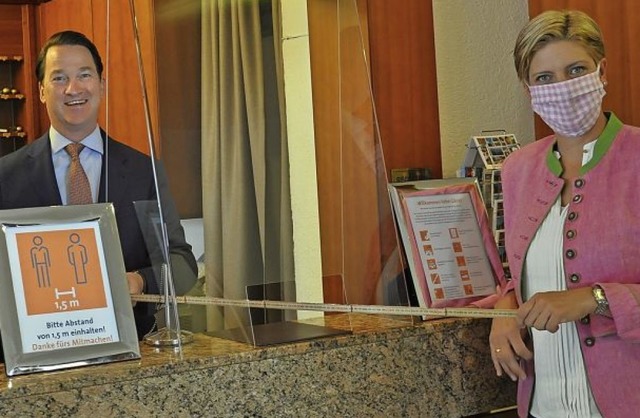 Stellvertretend fr die Hoteliers in B...orona-Pandemie befolgt werden mssen.   | Foto: Jutta Schtz