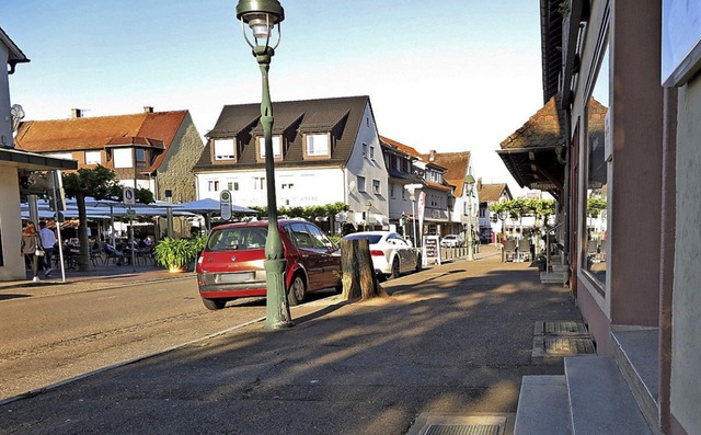 Die Zugnge zu Restaurants und Geschf...llen durch Rampen barrierefrei werden.  | Foto: Dorothee Philipp