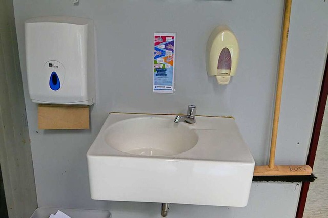 In jedem Klassenraum stehen Wasch- und Desinfektionsmglichkeiten zur Verfgung.  | Foto: Victoria Langelott