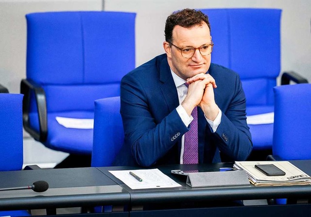 Er kann derzeit vieles ohne Zustimmung...n (CDU) vergangene Woche im Parlament.  | Foto: Kay Nietfeld (dpa)