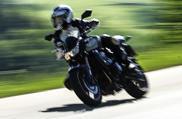Motorradfahrer sollen in dieser Saison...erden &#8211; um Unflle zu vermeiden.  | Foto: Patrick Seeger