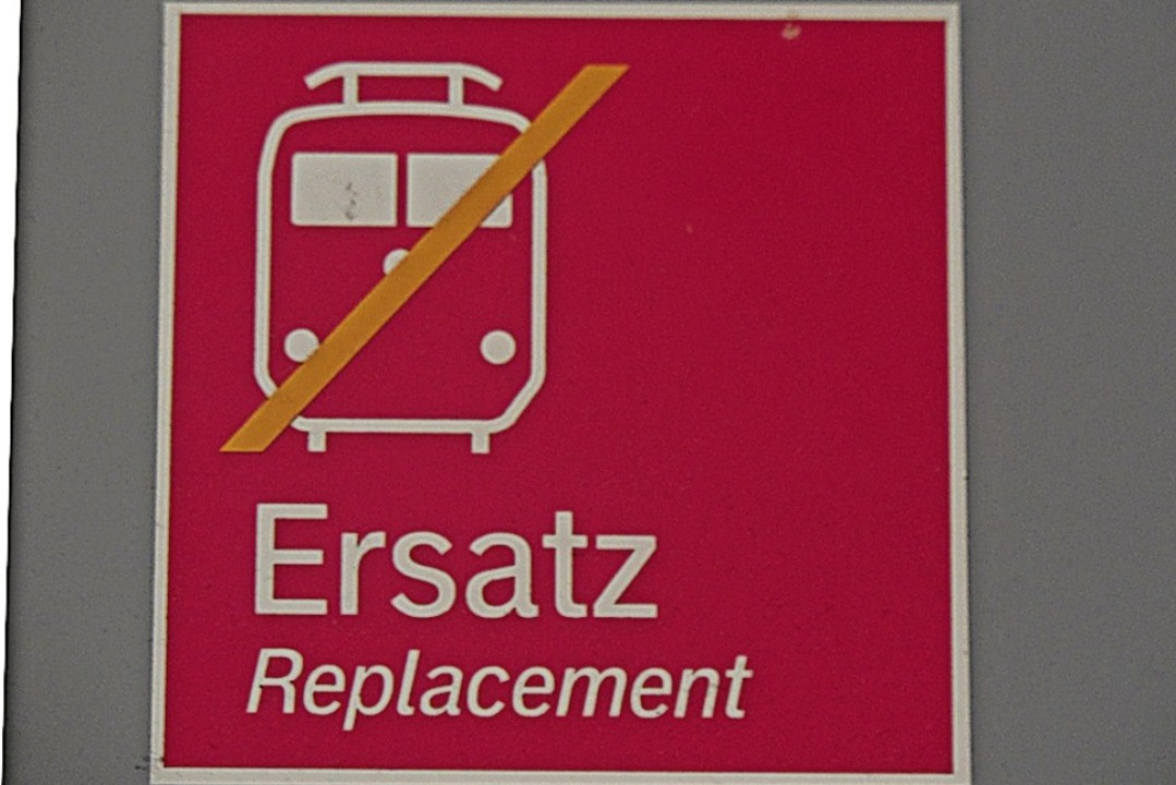 Für fünf Tage verkehren auf der Streck...Bötzingen Busse anstelle der S-Bahnen.  | Foto: Markus Donner