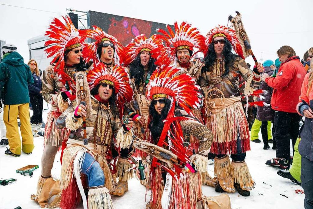 Wie kommen denn diese Indianer in den Schnee?  | Foto: Lois Hechenblaikner