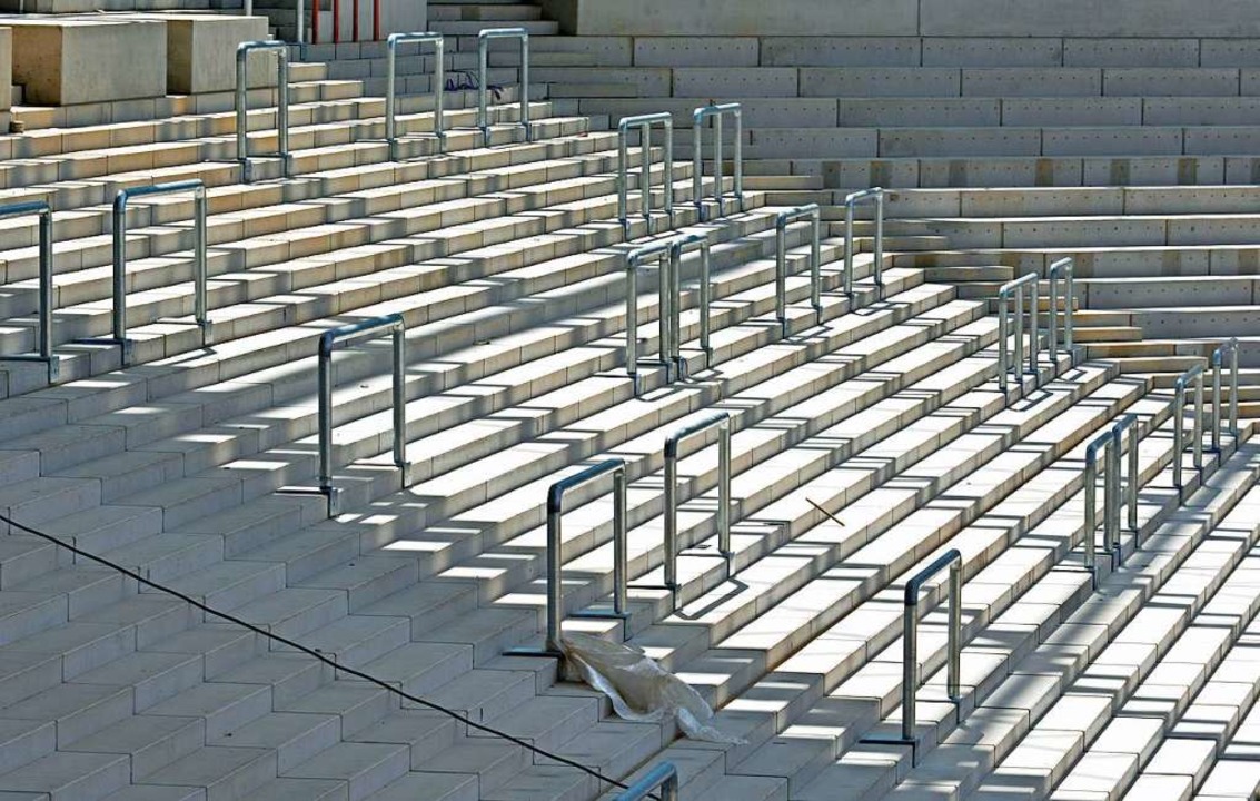 Die steile Sdtribne, auf der die SC-Fans ihren Platz haben werden  | Foto: Michael Bamberger