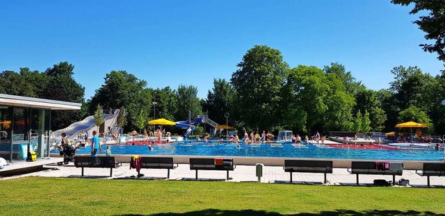 Bald wieder offen &#8211; das Freibad ber der Elz in Emmendingen.   | Foto: Gerhard Walser