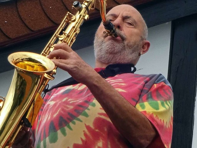 Herbie Wickertsheim spielt Saxofon.  | Foto: Privat