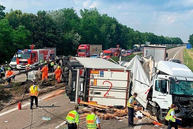 Gesperrte A5 lst in Neuenburg-Zienken Verkehrschaos aus