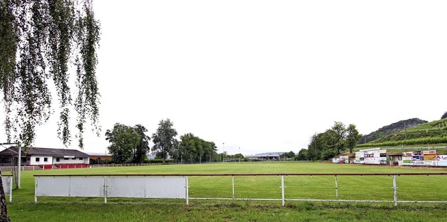 Der Sportplatz des FC Vogtsburg lag wochenlang verwaist da.   | Foto: Herbert Trogus