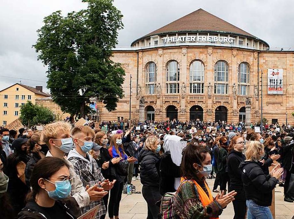 Mahnwache auf dem Platz der Alten Synagoge  | Foto: Mayada Wadnomiry