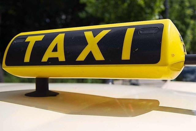 Fahrgast versetzt Taxifahrer in Lrrach einen Kopfsto