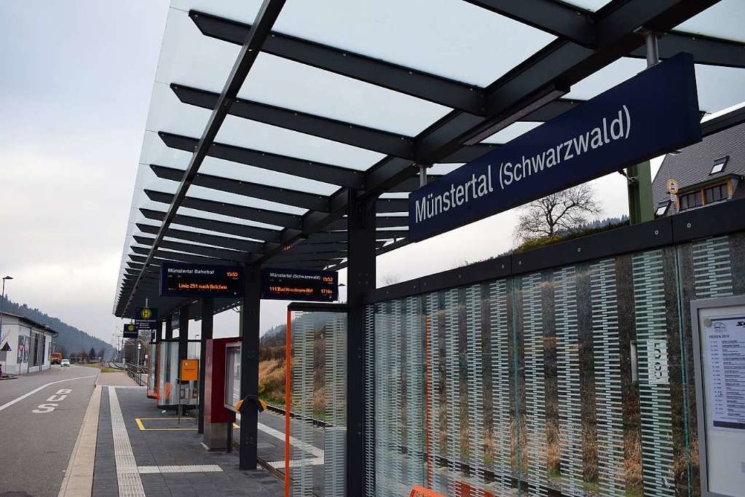 Der Endpunkt: Bahnhof in Münstertal unweit vom Rathaus  | Foto: Frank Schoch
