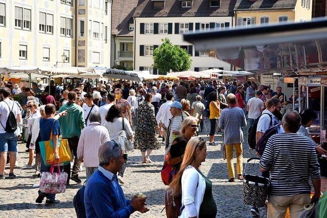 Besucher des Mnstermarkts in Freiburg sollen freiwillig Masken tragen