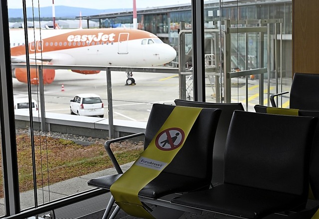 Auch dort, wo Passagiere sonst auf ihr...warten, herrscht am Euroairport Leere.  | Foto: Jonas Hirt
