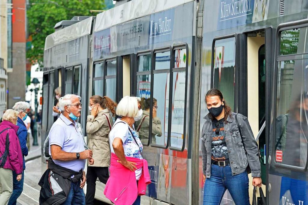 Kommende Woche verkehren Bahnen und Bu...rg wieder nach dem regulren Fahrplan.  | Foto: Michael Bamberger