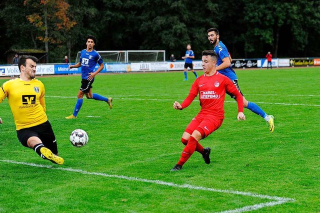 Jonas Witt (links) hier noch im Lahrer-Trikot  | Foto: Pressebro Schaller