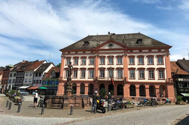 Das Rathaus in Gengenbach ist das Ziel der Etappe.  | Foto: Bernhard Amelung