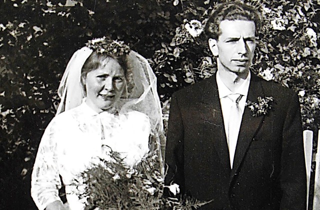 Vor 60 Jahren heirateten Rosemarie und Ulrich Leyde.  | Foto: Privat