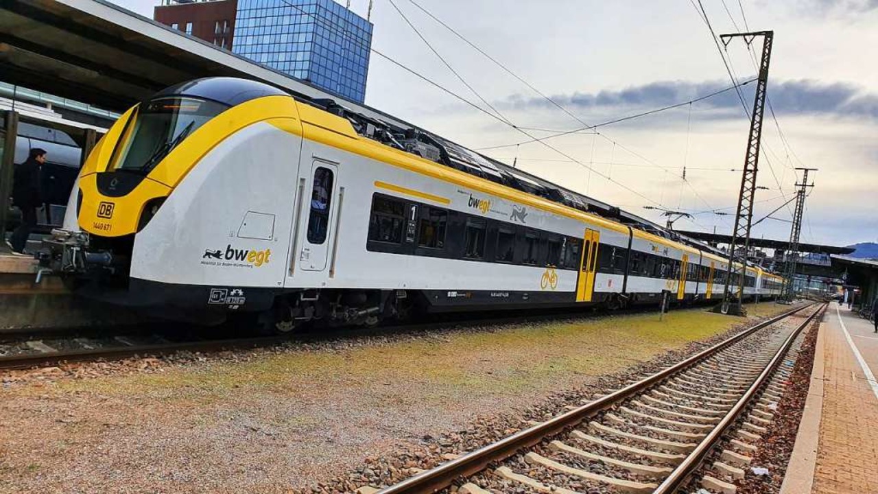 BreisgauSBahn setzt Doppelstockzüge auf Kaiserstuhl