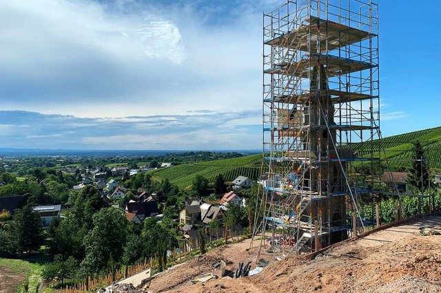 Fessenbacher Mnsterspitz: Der &#8222;...0; in den Reben oberhalb von Offenburg  | Foto: Helmut Seller